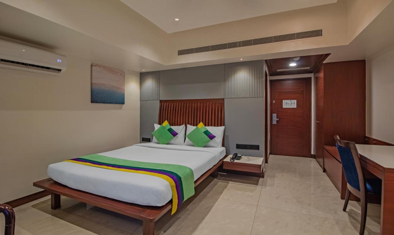 Hotel Treebo Regency - Bund Garden, Dhole Patil Road 3*