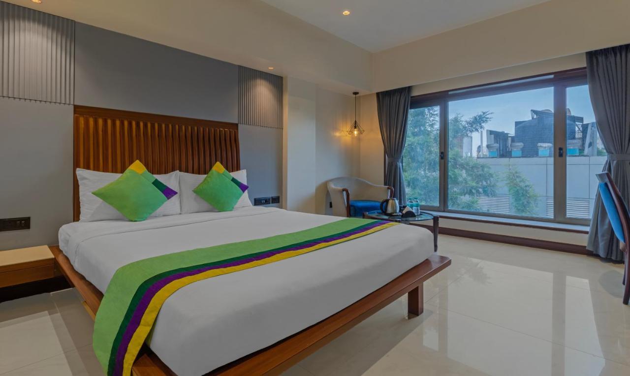 Treebo Regency - Bund Garden, Dhole Patil Road Pune