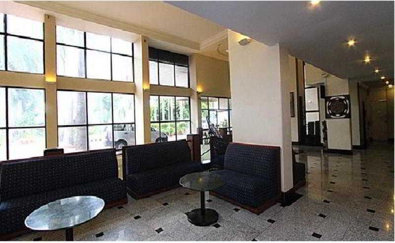 Treebo Regency - Bund Garden, Dhole Patil Road Hotel Pune