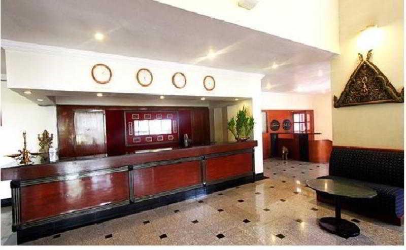Treebo Regency - Bund Garden, Dhole Patil Road Hotel